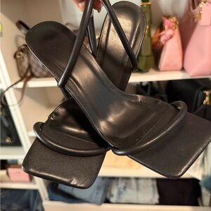 PrettyLittleThing Black Square-Toe Strappy Heeled Slides